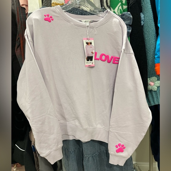 WILDFOX DOGS LOVE ME CREWNECK SWEATSHIRT - Picture 5 of 5